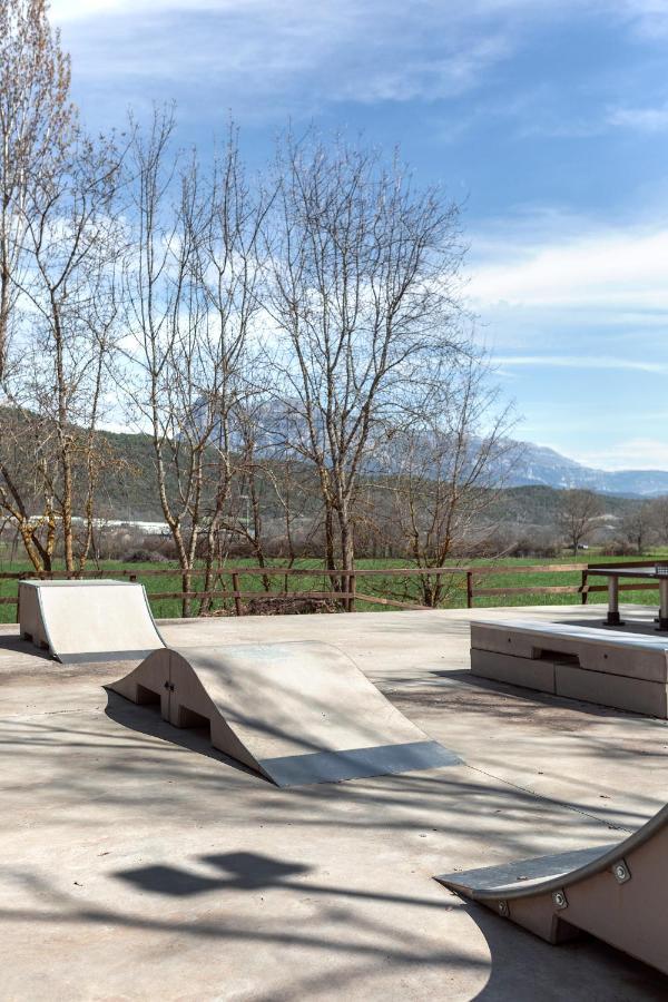 Wecamp Pirineos Hotel โบลตาญญา ภายนอก รูปภาพ
