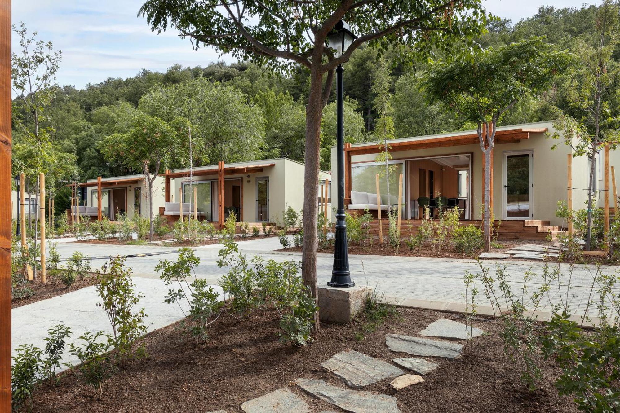 Wecamp Pirineos Hotel โบลตาญญา ภายนอก รูปภาพ