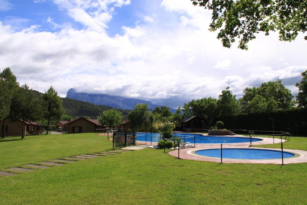 Wecamp Pirineos Hotel โบลตาญญา ภายนอก รูปภาพ